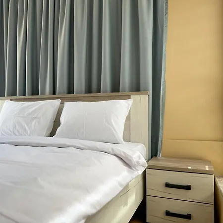 Apartment Artistic For 4 Guests In *