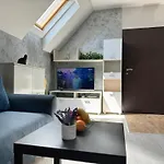 شقة Artistic For 4 Guests In *