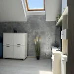 شقة Artistic For 4 Guests In بورغاس