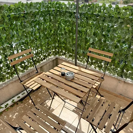 Artistic For 4 Guests In Appartement