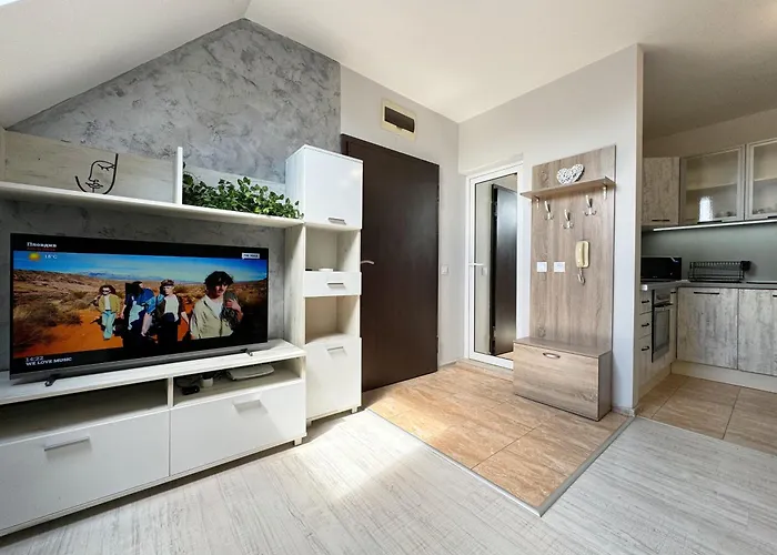 Artistic For 4 Guests In